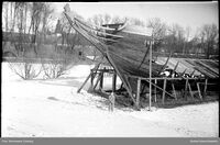Stenbocken utstilt på søndre ravelin utenfor Gamlebyen. Foto: Østfold fylkes billedarkiv.