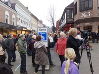 21. Storgateåpning folkevrimmel.jpg