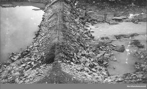 Storglomvatnet sperredam.jpg