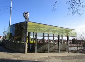 Storo t-banestasjon Oslo 2014 2.jpg