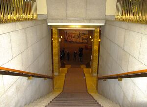 Stortinget trapp april 2014.jpg