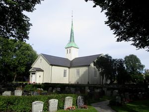 Strømsø kirke Drammen 2015.jpg