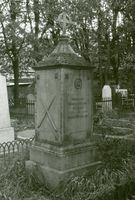 16. Strømsø kirkegård, Buskerud - Riksantikvaren-T060 01 0060.jpg