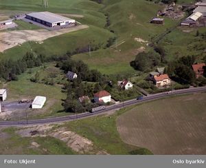 Strømsveien flyfoto 1962 A-20027 Uc 0001 690.jpg