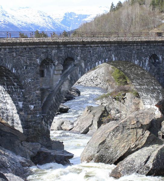 Fil:Stuguflottbrue skade.jpg