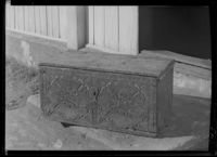 418. Suistog - Særen, utskoren kiste - no-nb digifoto 20151013 00405 NB MIT FNR 05413.jpg