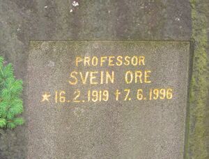 Svein Ore gravminne.JPG