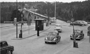 Svinesund 1963. Kryssing høyre-venstre.PNG