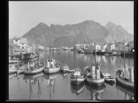 8. Svolvær - no-nb digifoto 20150126 00058 NB MIT FNR 21319.jpg