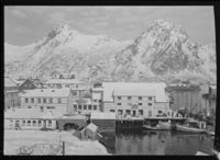 284. Svolvær - no-nb digifoto 20151126 00066 NB MIT FNR 09857A.jpg
