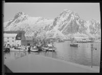 251. Svolvær - no-nb digifoto 20151126 00087 NB MIT FNR 09856.jpg