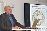 Lars Roede snakket om kart - et nødvendig grunnlag for samferdsel og kultur.
