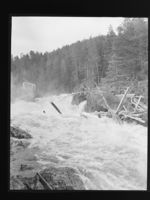 43. Tømmerfløting i Skjerva - no-nb digifoto 20150716 00254 NB MIT FNR 15996.jpg