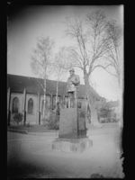 195. Tønsberg, Svend Foyns monument - no-nb digifoto 20160414 00539 NB NS NM 08483.jpg