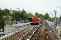 Rødtvet stasjon med østtog. Foto: Roy Olsen (2007).