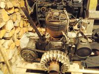 Norton motor med Albion girkasse bakom, kjøletank rund framme