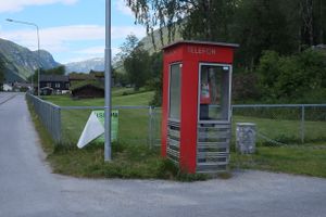 Telefonkiosk Rjukan 2015.JPG