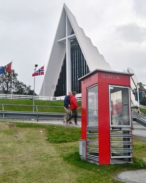 Telefonkiosk Tromsø Turistvegen 2017.jpg