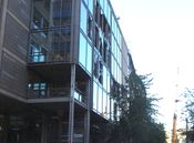 Skader på vinduene i VG-huset fotografert få dager etter angrepet. Foto: Stig Rune Pedersen