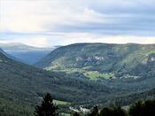 Tessungdalen går nordvestover fra Austbygde. Foto: Stig Rune Pedersen (2021).