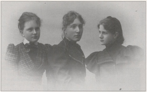 Thora elisabeth faerden 1898.png