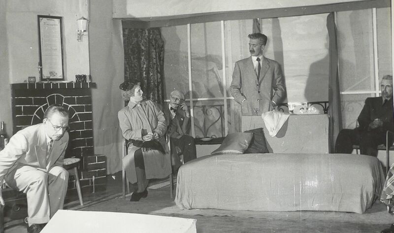 Fil:Ti smaa negerbarn 1954.jpg