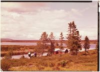 61. Tisleifjorden, ved Oset. Golsfjellet. - no-nb digifoto 20160511 00338 NB NKF P 04 07 076.jpg