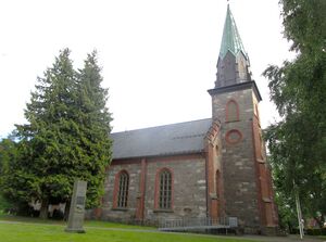 Tjøme kirke juni 2015.jpg