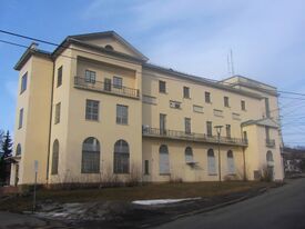 Tonsen transformatorstasjon i Sinsenveien ved Aker sykehus, oppført 1903, senere til- og ombygginger i 1909, 1922 og 1928, gjenoppbygget etter brann i 1933. Foto: Stig Rune Pedersen (2012)