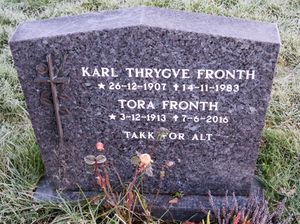 Tora Fronth gravminne.JPG