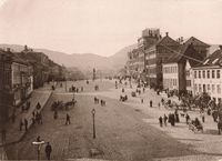 90. Torgallmenning Torgalmenningen Torvalmenningen, Hordaland - Riksantikvaren-T248 01 0569.jpg