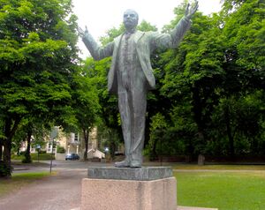 Torgeir Vraa minnesmerke Drammen.jpg