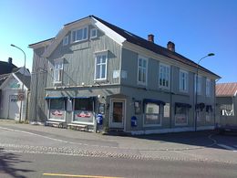 Torstrand torg 8, Larvik.jpg