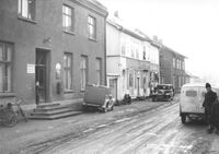 Trafikkulykke utenfor Bankgården på siste halvdel av 1940-tallet.