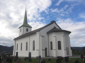 Tranby kirke 2012 2.jpg