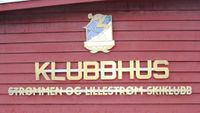 Skiltet på Trevar'n markerer Strømmen og Lillestrøms klubbhus.