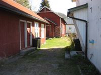 Dei to sidebygningane på Trudvang. I bakgrunnen ser vi Betel. Foto: Olav Momrak-Haugan 2020