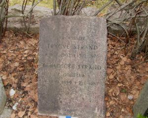 Trygve Strand gravminne Oslo.jpg