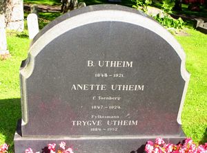 Trygve Utheim gravminne Oslo.jpg