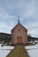 237. Tuft kirke 8.JPG