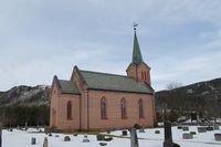 58. Tuft kirke 9.JPG