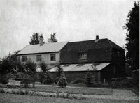 Tveitens verksted ved Strømmen stasjon ble ødelagt under andre verdenskrig, og kom ikke i gang med ordinær drift etter dette.