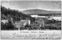 Tveitsund mot sør 1905. Stasjonen kom senere til odden i bakgrunnen.