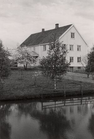 Tveter, Østfold - Riksantikvaren-T025 01 0054.jpg