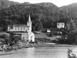 Tysnes kyrkje 1930-talet.jpg