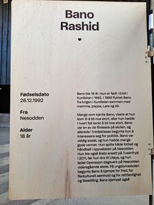 Første side av Rashids minnebok. Foto: Eva Rogneflåten 2022