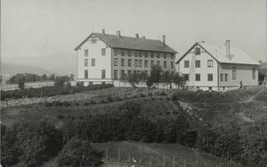 UBT-TO-075296 01 Fredly ungdomsskole.jpeg