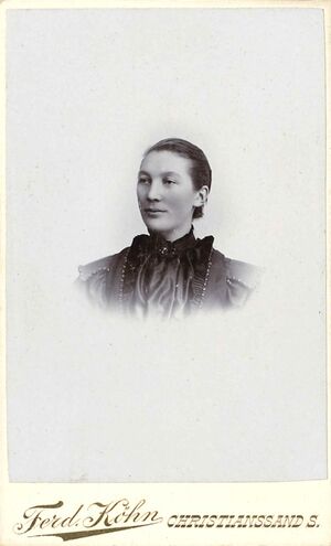 Ukjent dame (Ferd Køhn, Christianssand S).jpg