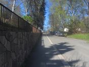 Ullevålsveien ved Vestre Aker kirkegård. Sveitservillaen Fjeldet bak til høyre. Foto: Stig Rune Pedersen
