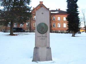 Ulrik Fredrik Lange minnesmerke Lillehammer.jpg